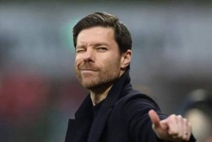 德甲冠军有望今晚提前揭晓！拜仁33次加冕在望，凯恩或迎来首个冠军