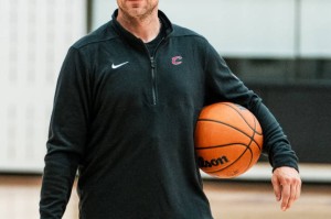 骑士助教奥特出任太阳主帅 双方签下四年合同