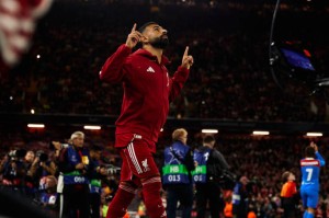 曼联三后卫战术或成利物浦克星,超级星期天迎来巅峰对决 曼联三后卫战术或成利物浦克星,超级星期天迎来巅峰对决