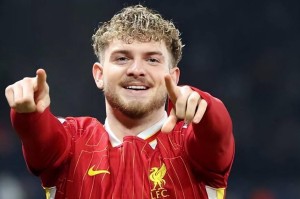 利物浦维尔茨加盟成中场新核,埃利奥特暗示离队,俱乐部标价5000万英镑 利物浦维尔茨加盟成中场新核,埃利奥特暗示离队,俱乐部标价5000万英镑