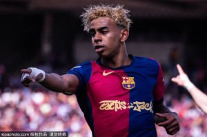 西甲冠军定档!巴萨再赢1场就捧杯 皇马下轮不胜提前送 西甲冠军定档!巴萨再赢1场就捧杯 皇马下轮不胜提前送