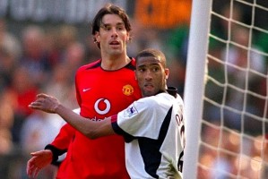 俱乐部官方祈祷!前英超后卫救助伤者被撞成重伤 曾任国家队队长 俱乐部官方祈祷!前英超后卫救助伤者被撞成重伤 曾任国家队队长