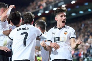 西甲焦点战前瞻:西班牙人主场复仇良机?巴伦西亚客场反弹存疑 西甲焦点战前瞻:西班牙人主场复仇良机?巴伦西亚客场反弹存疑