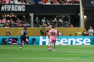 迈阿密国际惨败出局!梅西留下终生遗憾:世俱杯进球无缘追平C罗 迈阿密国际惨败出局!梅西留下终生遗憾:世俱杯进球无缘追平C罗