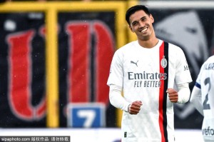 曼城抢7000万欧米兰中场已达协议 将签5年年薪700万欧 曼城抢7000万欧米兰中场已达协议 将签5年年薪700万欧