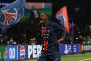 曼联错失两大机会!多尔古交易不如意,左后卫难题犹存 曼联错失两大机会!多尔古交易不如意,左后卫难题犹存