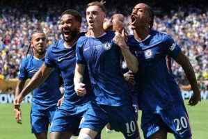 大巴黎输球又输人！0-3：欧冠冠军踢不过欧协联冠军 切尔西赢麻了