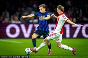 意甲焦点战：巴雷拉与苏西奇的默契配合，迪马尔科绝杀引领国米走向胜利