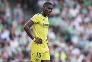 记者:埃弗顿已为巴里报价超3000万欧,但目前尚未与黄潜达成协议 记者:埃弗顿已为巴里报价超3000万欧,但目前尚未与黄潜达成协议