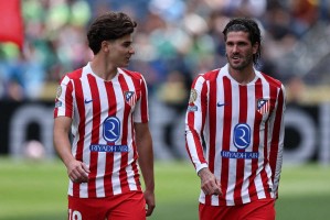 马竞强势拒绝阿尔瓦雷斯加薪请求!转会风波再起? 马竞强势拒绝阿尔瓦雷斯加薪请求!转会风波再起?