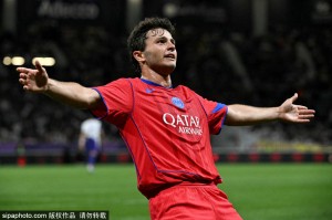 法甲-内维斯戴帽登贝莱2射1传 巴黎6-3图卢兹夺三连胜 法甲-内维斯戴帽登贝莱2射1传 巴黎6-3图卢兹夺三连胜