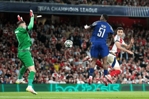 1000万欧年薪成续约鸿沟！多纳鲁马或0元离队，皇马曼城等豪门伺机截胡