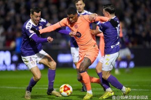 西甲反转剧：从“水货”到大腿，曼联帝星为何让巴萨陷入3000万欧元的纠结？