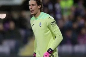 曼联4000万抢意甲新门神，5000万差价+奥纳纳去哪儿成问题？