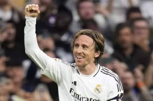 阿隆索已接受，39岁的魔笛有望续约皇马，提出两大条件：降薪与打替补