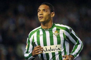 巴西球员奥利维拉：从意甲水货到亚洲养老再重返国家队的传奇经历