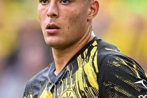 切尔西转会动态：多特蒙德发布感伤视频，安塞尔米诺在重返斯坦福桥前道别