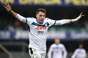 锋线边卫亟待买新:米兰新总监任务不少,瞄准意甲新金靴价格不低 锋线边卫亟待买新:米兰新总监任务不少,瞄准意甲新金靴价格不低