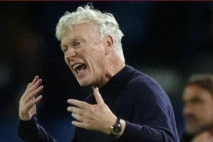 0-1爆冷输球！埃弗顿揭幕战折戟，莫耶斯用人战术遭质疑