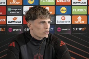 加纳乔想留在曼联,但若无缘欧冠恐被6500万卖切尔西!拉爵计划曝光 加纳乔想留在曼联,但若无缘欧冠恐被6500万卖切尔西!拉爵计划曝光