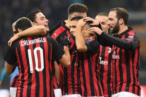 意甲第37轮：罗马主场迎战AC米兰，红狼能否阻击红黑军团？