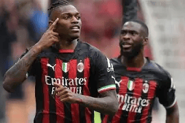 周四004意甲：科莫主场保级殊死拼 米兰客场争冠抢关键分