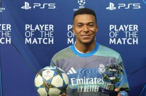 姆巴佩又表演魔术:8秒奔袭60米斩杀,后卫绝望,摄像机都跟不上 姆巴佩又表演魔术:8秒奔袭60米斩杀,后卫绝望,摄像机都跟不上