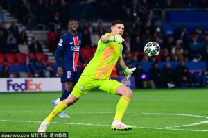 阿斯顿维拉面临财政压力,门神马丁内斯或成今夏转会焦点 阿斯顿维拉面临财政压力,门神马丁内斯或成今夏转会焦点