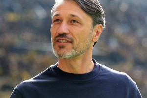 科学家神了多特5连胜收官晋级欧冠！沙欣下课时联赛第10现第4