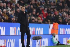 曼联27次传中助攻战术显现，弗莱彻激活谢什科进攻同时暴露防守隐患