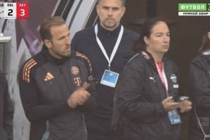 首冠到手！凯恩秒庆祝，与戴尔拥抱，德甲官方祝贺：不负追光之人