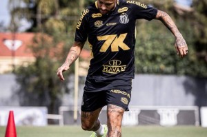 足坛一夜:皇马读秒绝杀,西甲诞生第2支降级队,AC米兰翻车丢冠 足坛一夜:皇马读秒绝杀,西甲诞生第2支降级队,AC米兰翻车丢冠