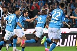 意甲:麦克托米奈双响闪耀马拉多纳球场 那不勒斯2-0都灵3分领跑剑指冠军 意甲:麦克托米奈双响闪耀马拉多纳球场 那不勒斯2-0都灵3分领跑剑指冠军