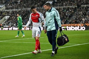 英超回顾:赔了夫人又折兵!全主力出战仍遭双杀,枪手本赛季又要四大皆空 英超回顾:赔了夫人又折兵!全主力出战仍遭双杀,枪手本赛季又要四大皆空