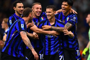 豪门悲喜夜:阿森纳1-2创耻辱纪录 国米1-0 巴萨2-1逆转7分领跑 豪门悲喜夜:阿森纳1-2创耻辱纪录 国米1-0 巴萨2-1逆转7分领跑