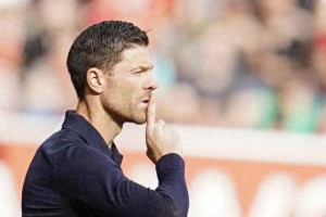 阿隆索铁腕初显成效!11场9胜,姆巴佩稳坐一哥,世界足球先生当替补 阿隆索铁腕初显成效!11场9胜,姆巴佩稳坐一哥,世界足球先生当替补