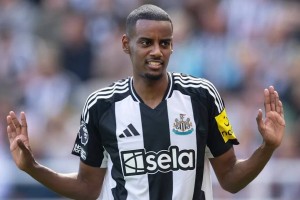 伊萨克搬离居住3年的豪宅，换房原因揭晓，与加盟利物浦无关