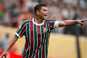 巴西甲:弗鲁米嫩塞状态一般,尤文图德表现不理想 巴西甲:弗鲁米嫩塞状态一般,尤文图德表现不理想