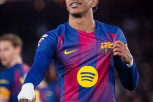 西甲第1易主！亚马尔侧钩破门，巴萨3-0夺主场10连胜傲视五大联赛