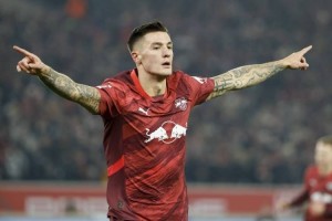 8500万欧！曼联正式报价22岁德甲红星，第3次截胡纽卡暗坑利物浦