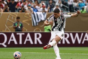 意甲锋霸真要走？尤文慌不慌？切尔西可等着捡漏呢