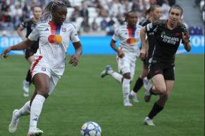 里昂女足主场惨遭逆转＋止步半决赛＋无缘复仇巴萨女足！