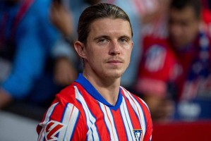 多特3800万标王10场0球0助!竟嫌弃曼联没欧冠:谁给他的勇气? 多特3800万标王10场0球0助!竟嫌弃曼联没欧冠:谁给他的勇气?