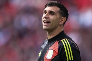 曼联提议临时租借大马丁，阿斯顿维拉好似听笑话，直呼难以置信