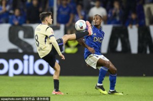 西甲-加西亚失误送礼莱万替补建功 巴萨3-1迎3连胜