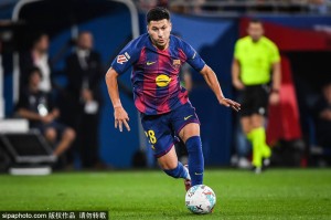 逆转之夜!巴萨以2-1战胜皇家社会,领跑西甲 逆转之夜!巴萨以2-1战胜皇家社会,领跑西甲