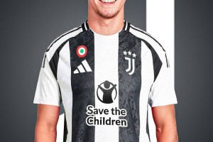 曝曼联允许霍伊伦德转会尤文,只要3000万!阿莫林确定数个非卖品 曝曼联允许霍伊伦德转会尤文,只要3000万!阿莫林确定数个非卖品