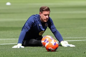 损人不利己?特狮拒绝签署医疗报告将被停薪罚款并剥夺队长袖标 损人不利己?特狮拒绝签署医疗报告将被停薪罚款并剥夺队长袖标