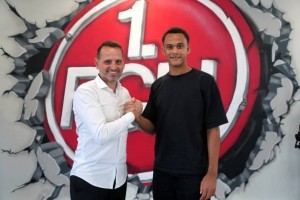 官方：拜仁后卫塔雷克-布赫曼租借加盟纽伦堡，租期一个赛季