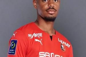 火力全开，意甲中卫1号，法国22岁全能王，国米转会市场最后狂飙